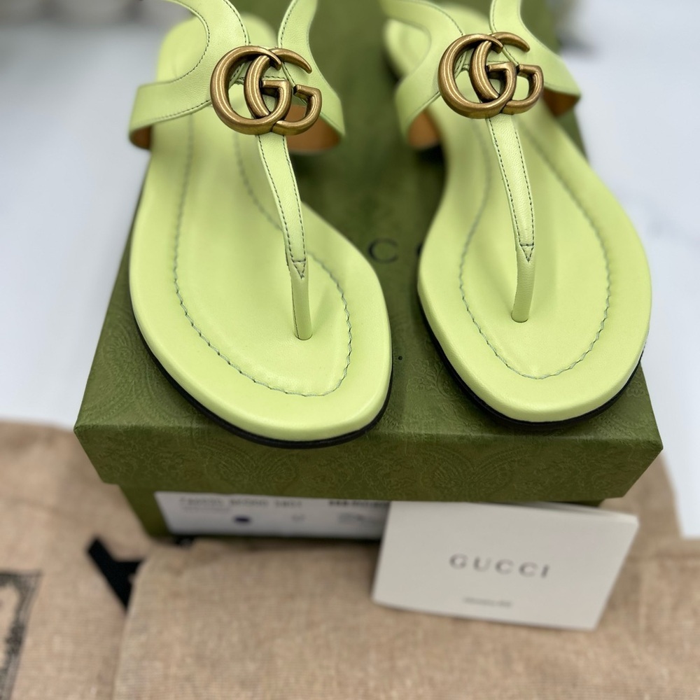 Women's Gucci, GG Marmont , leather thong, sandals, pistachio size 37 made Italy - Picture 3 of 8